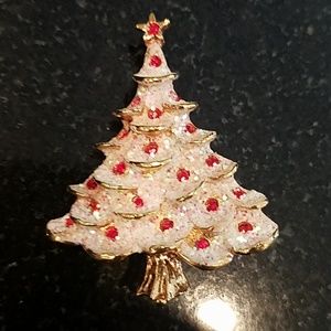 Sweet Vintage Christmas tree pin /brooch